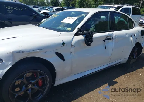 2017 Alfa Romeo Giulia Quadrifoglio Rwd z USA, uszkodzony, nr VIN ZARFAEAVXH7560583